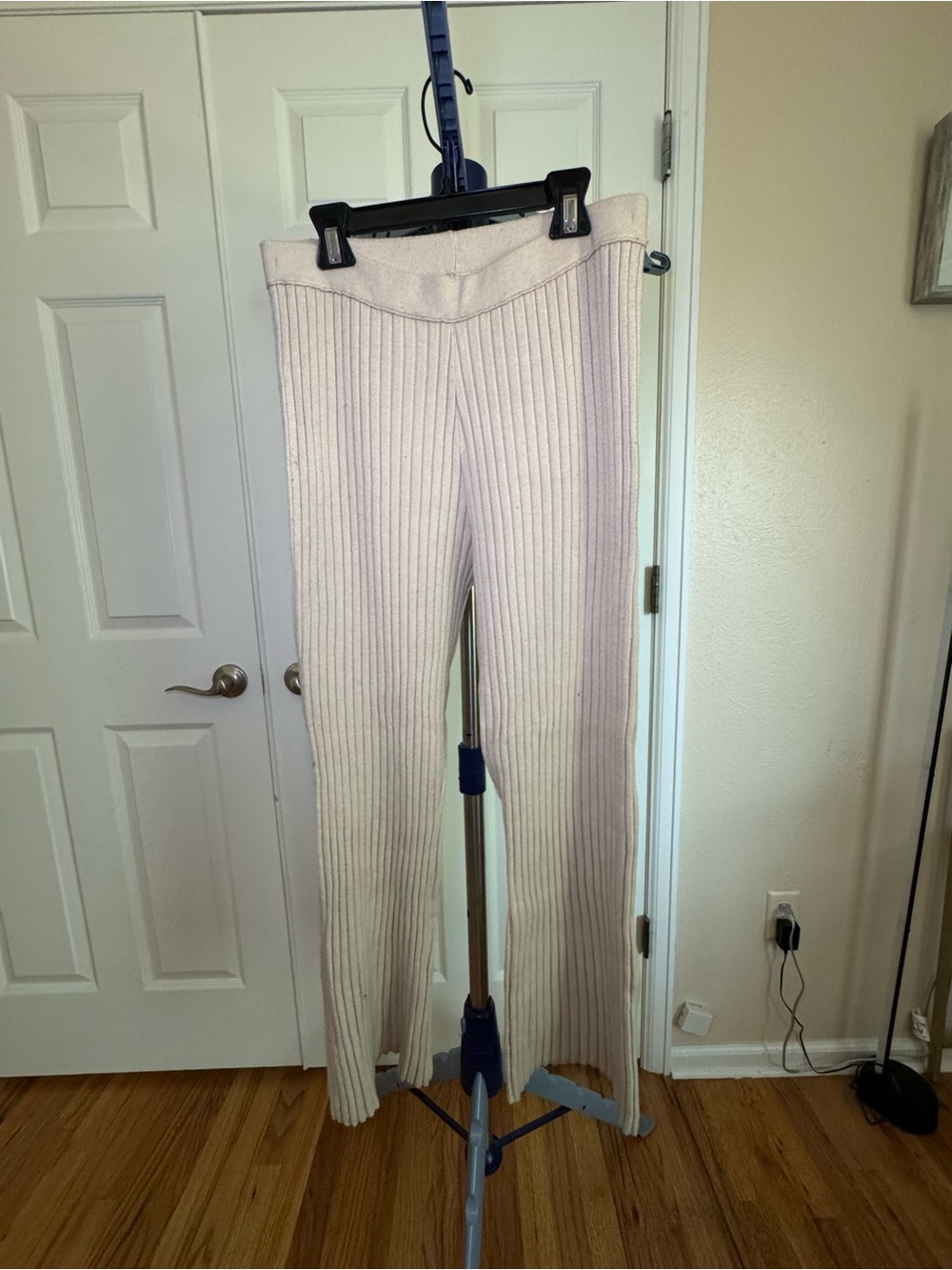 Women’s Aerie Ribbed Knit Pants in Light Cream